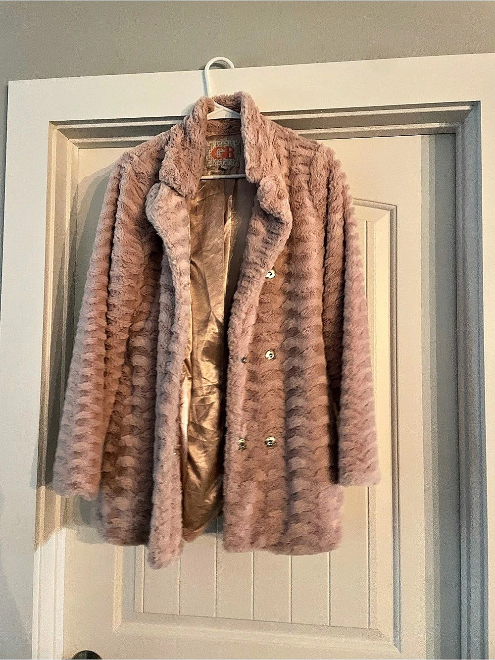Gianni Bini Furry coat in Pink Like New